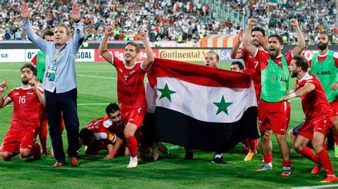 怒了！叙利亚3分钟被连判2点球 3球员因抗议领黄牌_凤凰网