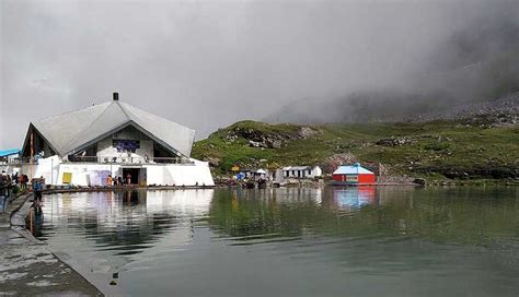 6 Interesting Facts About Hemkund Sahib Yatra - lifeberrys.com