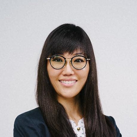 Cisco Desk Camera 4K in Carbon Black with up to 4K Ultra HD Video, Dual ...