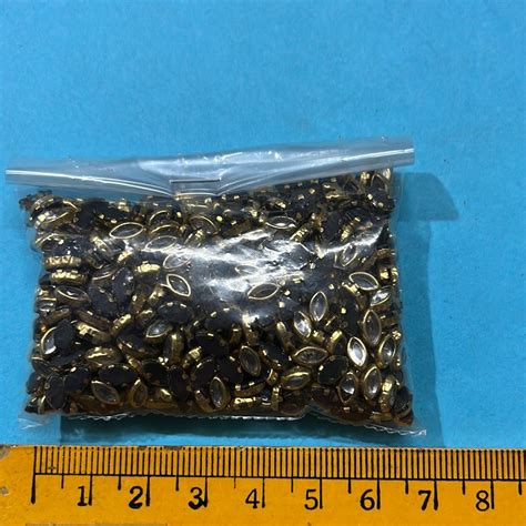 Eye shape white small in 3mm 50 g frame stone – KnowHowArtCraft