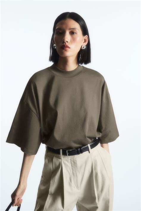THE FULL VOLUME T-SHIRT - DARK KHAKI - COS | Women wear, Style, Women