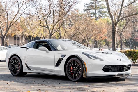 1,400-Mile 2019 Chevrolet Corvette Z06 Coupe 3LZ Z07 for sale on BaT Auctions - sold for $88,000 ...