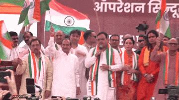 जयपुर में भाजपा की तिरंगा यात्रा: सेना की वीरता को CM ने किया सलाम ...