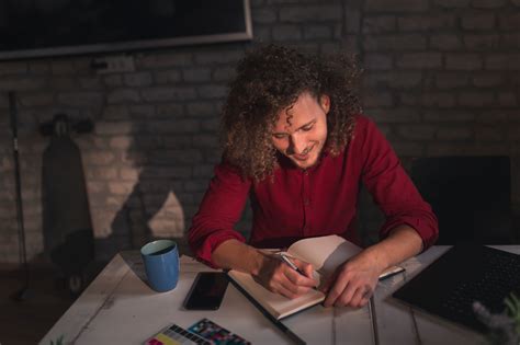 How to Find Online Short Story Writing Contests Accepting Submissions ...