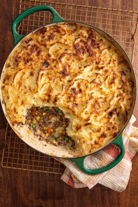 50+ Traditional Irish Food - Easy Dinner Recipes from Ireland—Delish.com