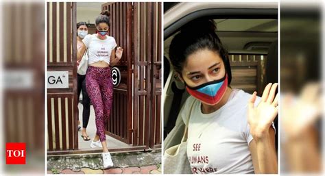Photos: Ananya Panday sports a slogan tee and printed leggings as she ...
