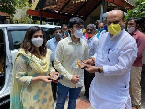 Bengaluru: Amid COVID-19 youth steps up to help the city police force ...