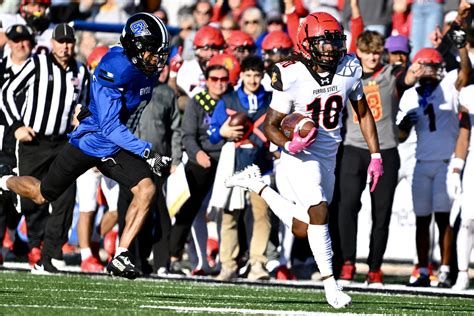 Ferris State football team beats top-ranked GVSU 34-7 to reclaim Anchor ...