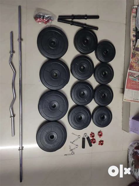 40 kg PVC weight with 3 ft curl and 5 ft straight rod and accessories ...