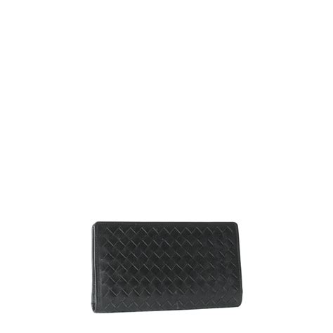 Calonge - A sleek compact travel companion