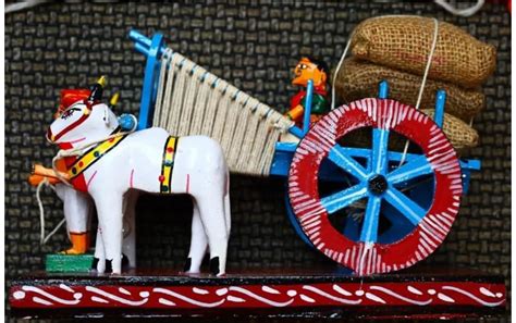 Protick Original Kondapalli Wood Bullock Cart Showpiece | Hand Made ...