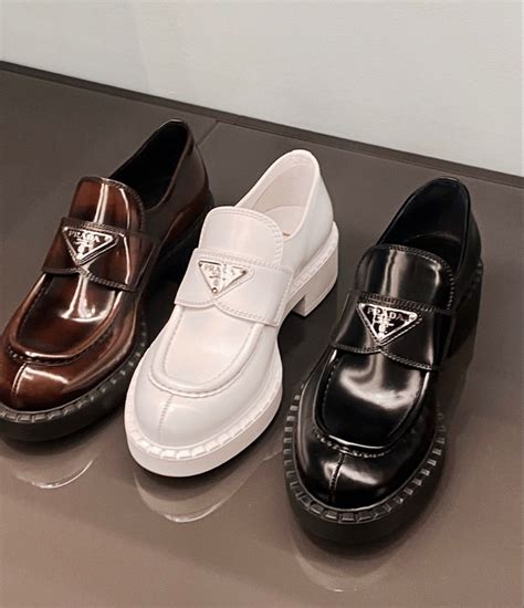 Prada Outfit Men, Prada Loafers Outfit, Prada Shoes, Loafer Outfits ...