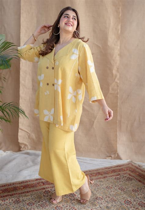 INDIAN ETHNIC WOMEN'S Zuelia Dabu Slub Cotton Co-ord Set – THE INDIAN ...