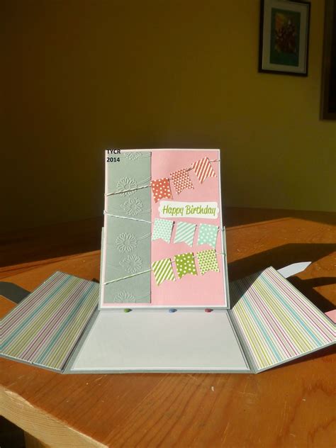 Gatefold Easel Card Tutorial 的图像结果