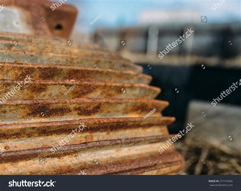 Seized Motor with Rust 的图像结果