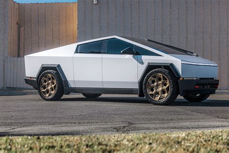 White Tesla Cybertruck - CYBRHEX Wheels in Satin Bronze