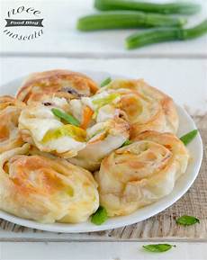 fiori di zucca con mozzarella sfoglia fiori di zucca e mozzarella con alici ricetta veloce fiori di zucca con mozzarella sfoglia fiori di zucca e mozzarella con alici ricetta veloce