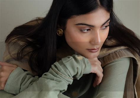 Shorshe Clothing - an all sustainable label