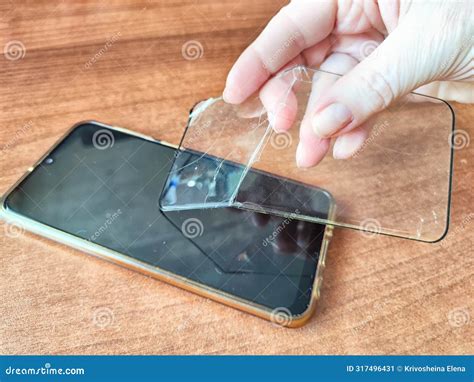 Take Screen Protector Off 的图像结果
