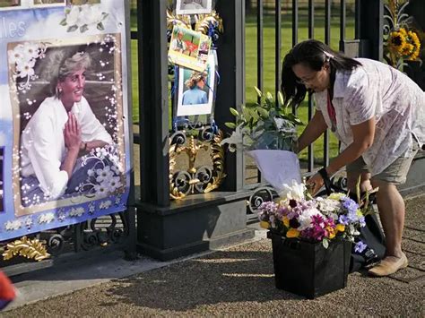 Diana - a role model - Here's how royal fans are honoring Princess ...