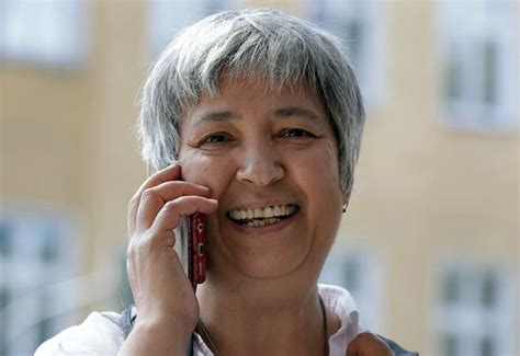 This Founder Of A Liberal Mosque In Berlin Allows Men & Women To Pray ...