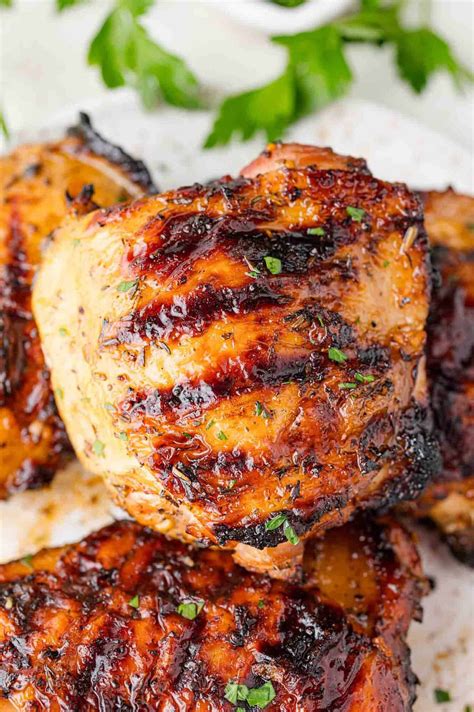 Chicken thighs never tasted so good! This easy chicken thigh marinade ...