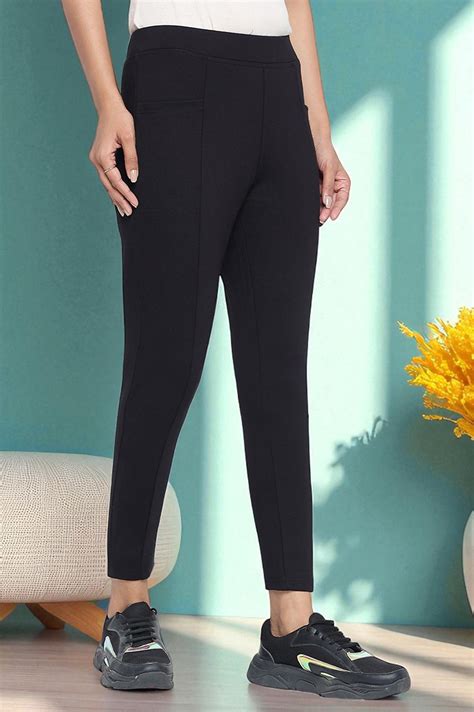 Buy Elleven Women's Black Solid Mid Rise Tights in Calf Length Online ...