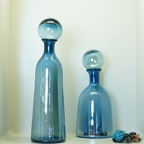 Amina Blue Glass Decorative Showpiece (Large) – The Decor Circle