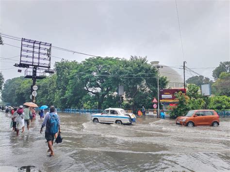 Kolkata Weather Update: আরও দুর্যোগের পূর্বাভাস, আগামী ৩ ঘণ্টায় প্রবল ...