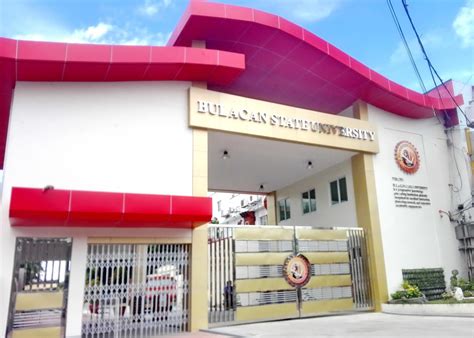Bulacan State U welcomes first batch of med scholars | Inquirer News