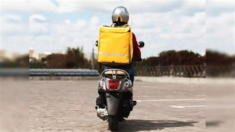 Delivery Bikes Qatar Rules,ഡെലിവറി ബൈക്കുകള്‍ റോഡിന്റെ വലതുവശം ചേര് ...