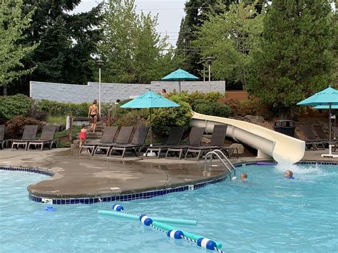 BAY CLUB PORTLAND - Tigard OR - Hours, Directions, Reviews - Loc8NearMe