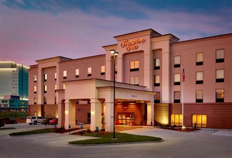 HAMPTON INN OMAHA/WEST DODGE ROAD (OLD MILL) - Hotel Reviews, Photos ...