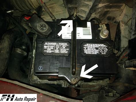 How To Change The Battery On A 2014 Ford Escape