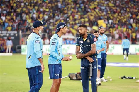 "Ashish Nehra will be the one who will be holding the reins" - Sunil ...