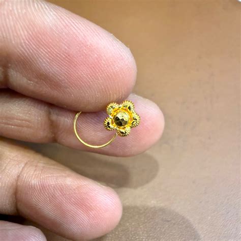 (GNP) WGT: 0.290 GM APPROX BIS CERTIFIED HUID HALLMARK 916 22KT GOLD N ...