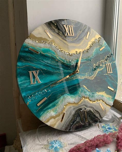 Shop Modern Designs Wall Clocks Online in India