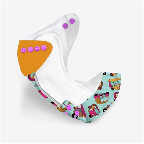 Newborn Cloth Diaper – Reusable & Leak-Free | Snugkins