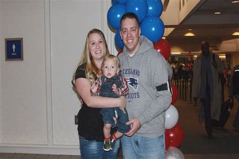 Savannah-Hilton Head Intl Airport brings two soldiers home for the holidays