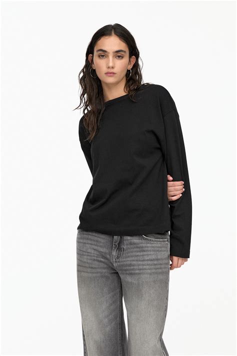 Basic - T-shirts - Collection - Woman - PULL&BEAR Egypt