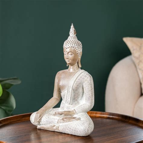 Praying Buddha Statue Online - Premium Decor Object | Nestasia