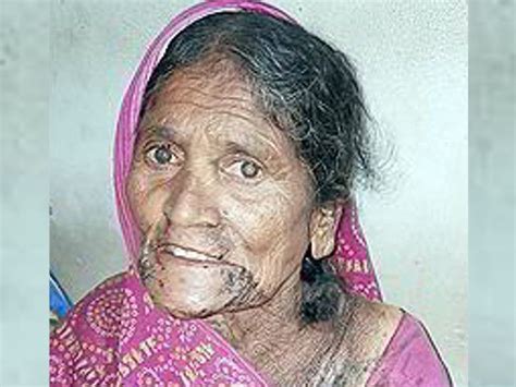 unknown person robbery 3 thousand rupee's fish from 70 year old woman ...