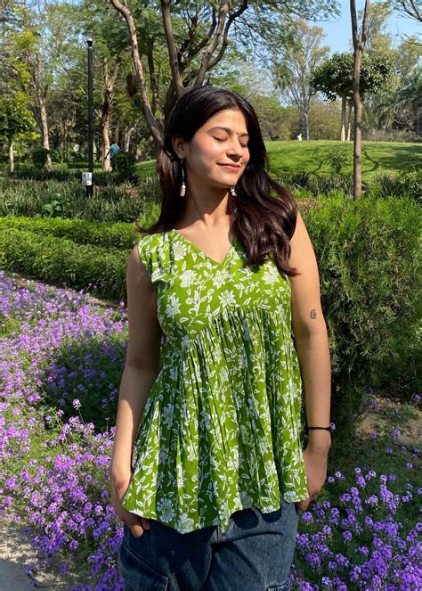 Green Sleeveless Top 01 – Shions