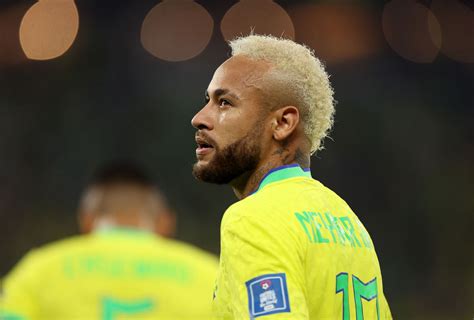 How many kids does Neymar have?