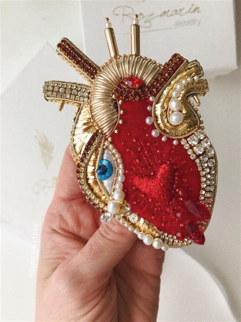 I made a new beaded anatomical heart brooch, What is your impression ...