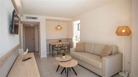 APARTAMENTOS MAYRA - SABESA (Benidorm) - Hotel Reviews, Photos, Rate ...