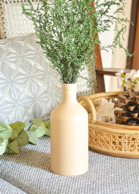 Get Beige Ceramic Vase at ₹ 530 | LBB Shop