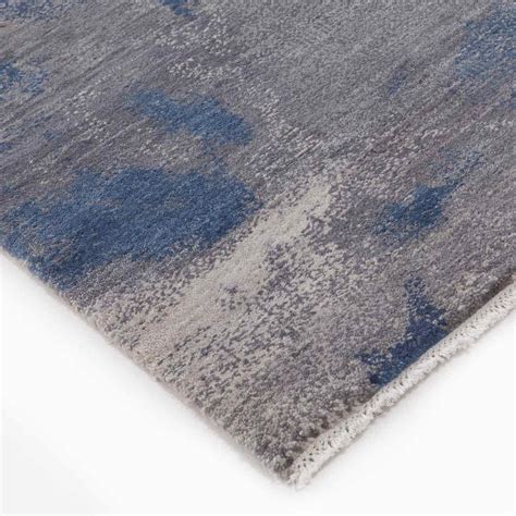 Thunder Hand Knotted Woollen Rug – Obeetee Carpets India