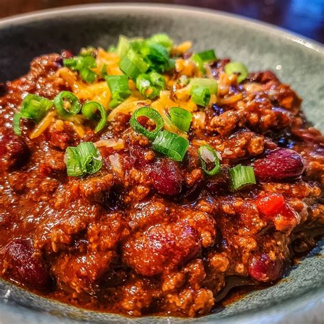 Texas Roadhouse-Style Chili With or Without Beans: 7 Bold Savory Rich