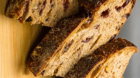 How Much Diastatic Malt Powder To Use In Sourdough Bread?